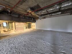 Peninsula Plaza (D6), Retail #624453181